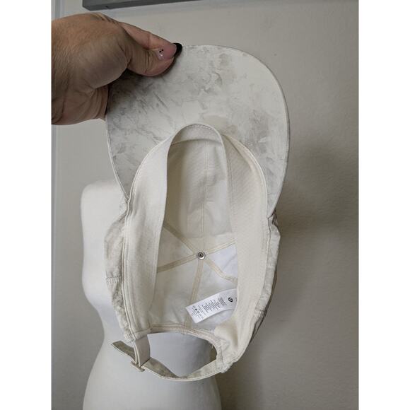 Lululemon Baller Hat Soft White Gray Marbled Design Adjustable Athletic One Size - Picture 8 of 8
